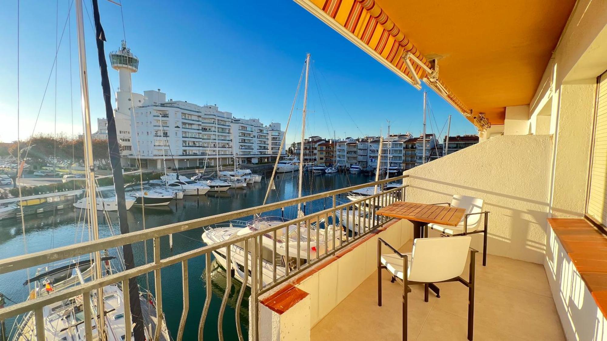 Estudio Frente Al Canal Con Terraza Empuriabrava Eksteriør billede