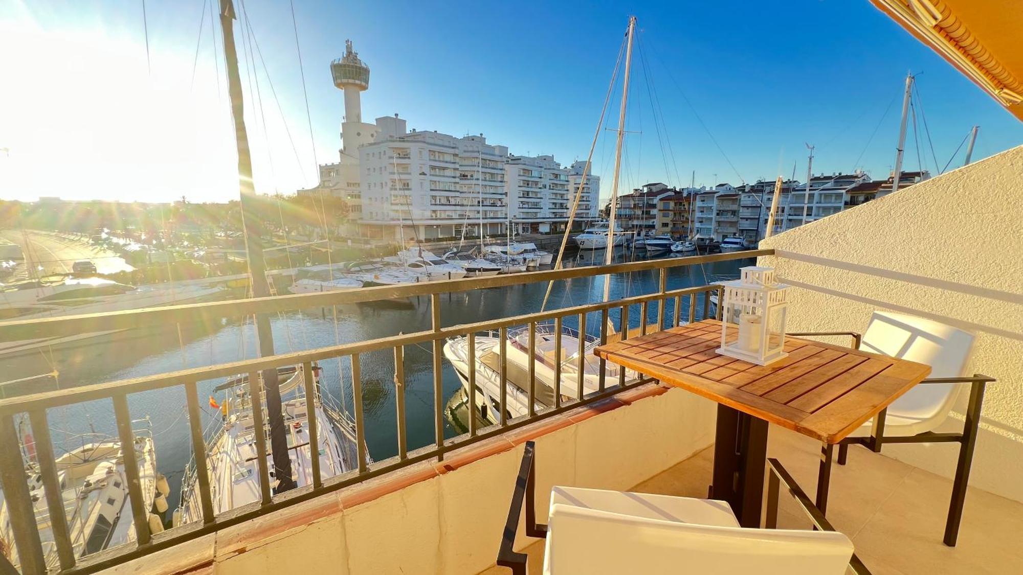 Estudio Frente Al Canal Con Terraza Empuriabrava Eksteriør billede