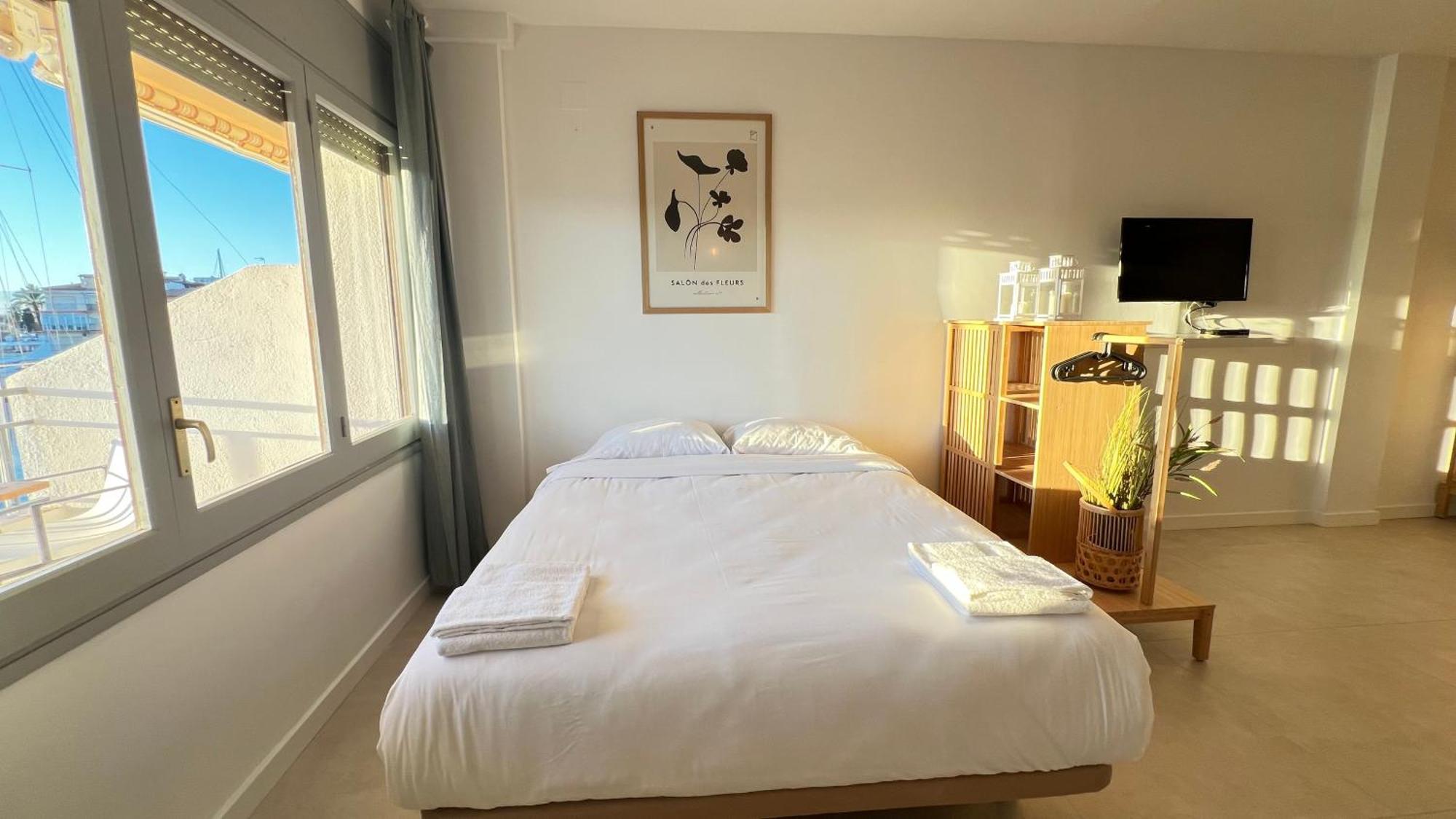 Estudio Frente Al Canal Con Terraza Empuriabrava Eksteriør billede