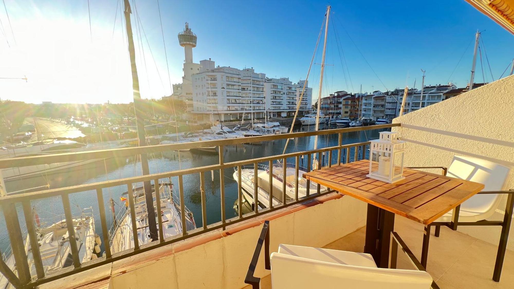 Estudio Frente Al Canal Con Terraza Empuriabrava Eksteriør billede